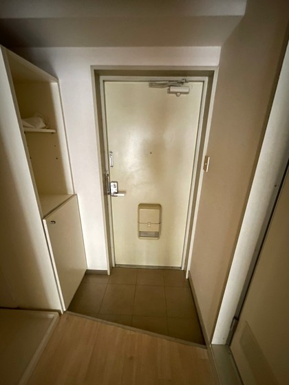 玄関　※別部屋の写真です