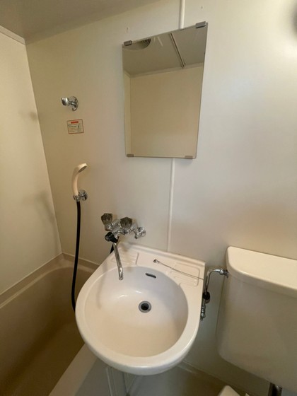 洗面設備　※別部屋の写真です