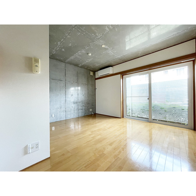 その他部屋・スペース　コンクリート打ちっぱなし