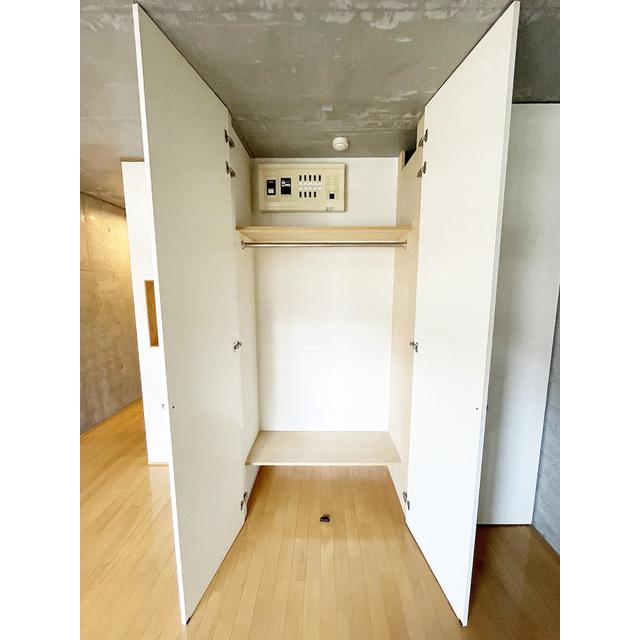 収納　奥行きのあるクローゼット付き