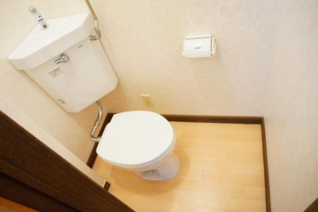 トイレ　トイレ