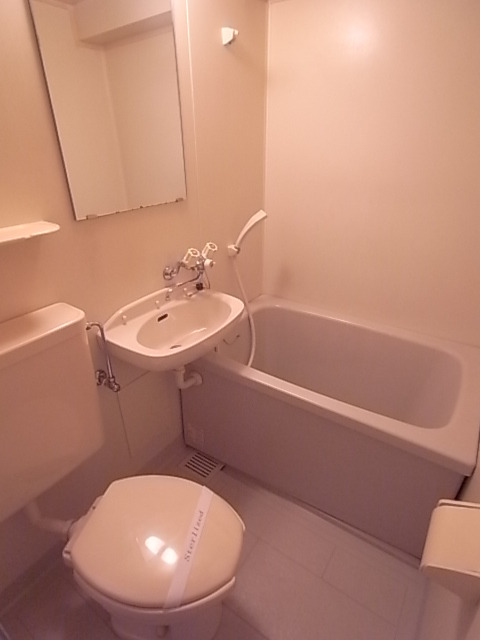 バス・シャワールーム　バスルーム