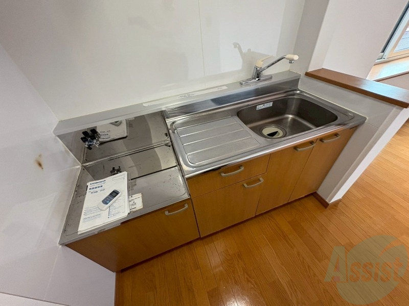 キッチン　キッチンです。一人暮らしなら十分な大きさですね。