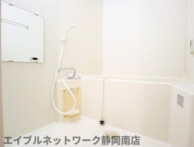 バス・シャワールーム　きれいなお風呂です