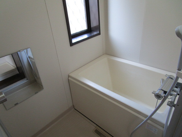 バス・シャワールーム　一日の疲れを癒すバスルーム