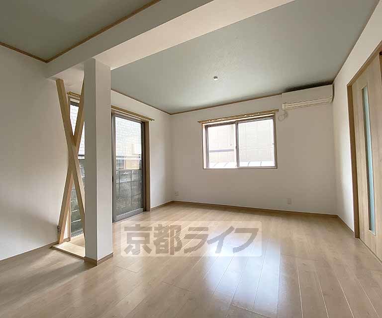 居室・リビング　広々とした綺麗なお部屋です！