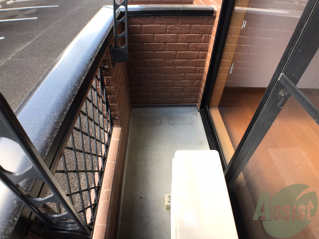 バルコニー　バルコニーがあるので洗濯物は外に干せそうですね～