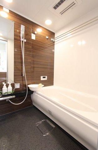 バス・シャワールーム　同タイプ参照