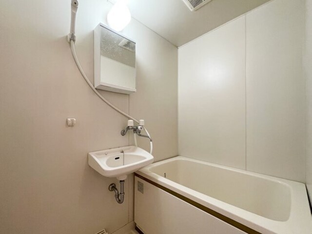 バス・シャワールーム　浴室