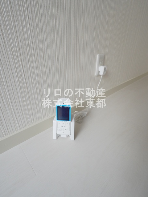 セキュリティ　来訪者の姿を確認できるＴＶモニター付インターホン設置済です！