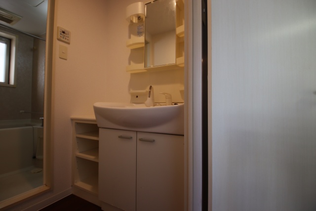 洗面設備　※別室の参考写真の為、現況優先です。