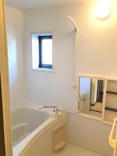 バス・シャワールーム　浴室