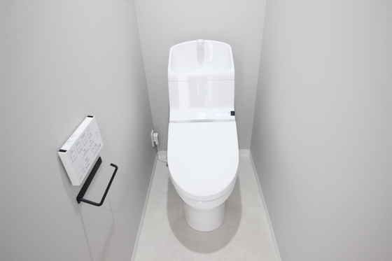 トイレ　※別号室の写真です