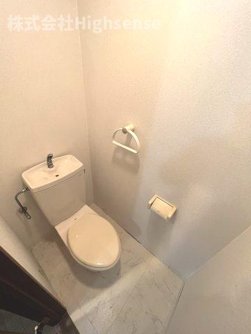 トイレ　落ち着いたトイレです