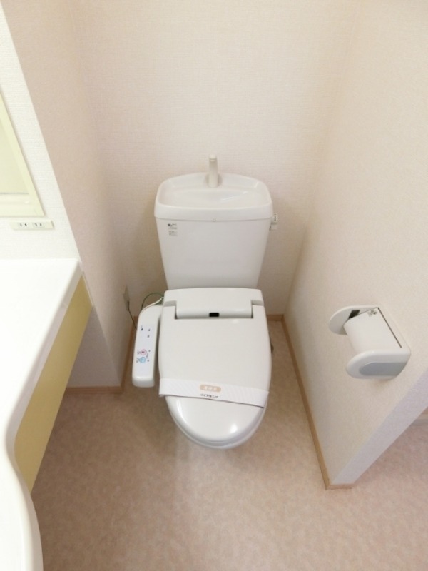 トイレ　図面と現状に相違がある場合には現状を優先