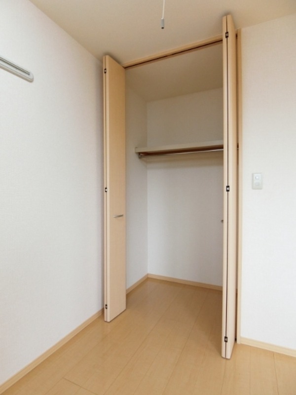 収納　図面と現状に相違がある場合には現状を優先