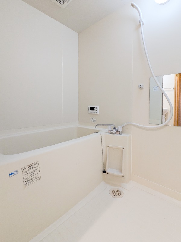 バス・シャワールーム　図面と現状に相違がある場合には現状を優先