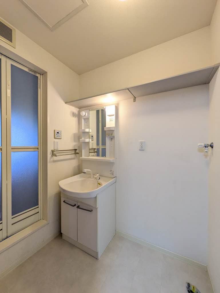 洗面設備　洗面化粧台