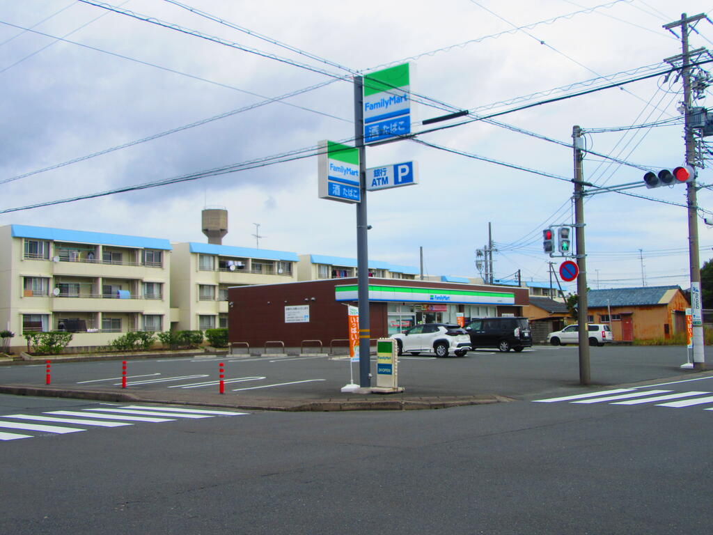 コンビニ　ファミリーマート浜松小池町店（コンビニ）まで143m