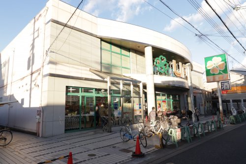 スーパー　ライフ 天美店（スーパー）まで242m
