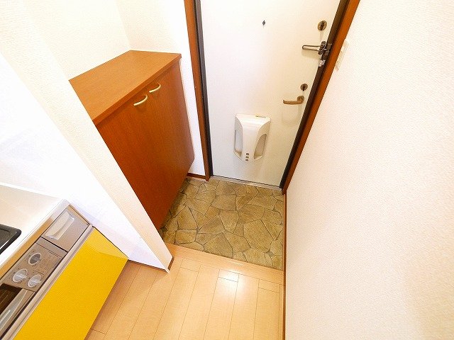 玄関　収納もある玄関です