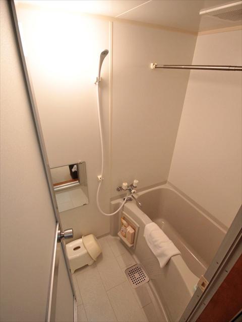 バス・シャワールーム　松山市平和通　エンゼルコート古町　浴室