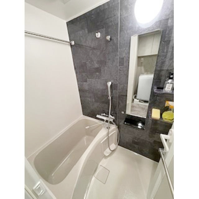 バス・シャワールーム　別部屋参考画像