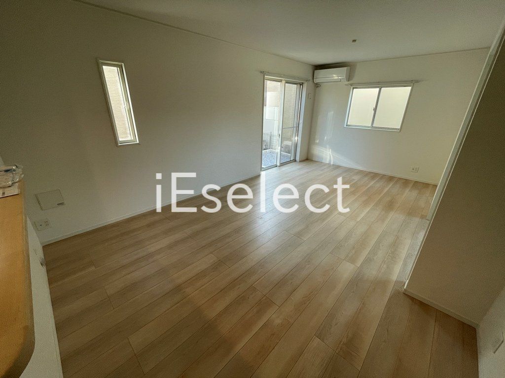 居室・リビング　2面採光の明るいリビング♪広々17帖のＬＤＫです