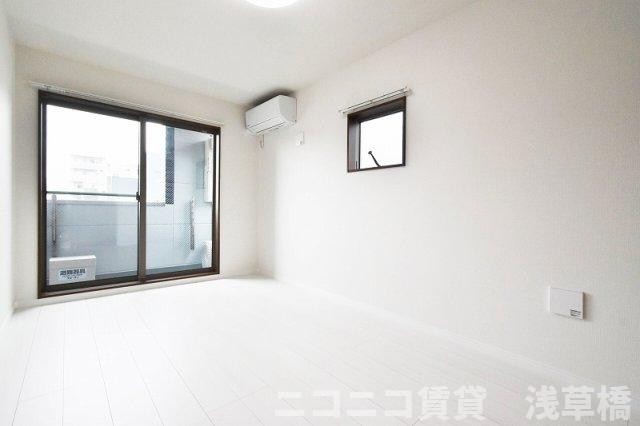 居室・リビング　別号室イメージの為、現状を優先致します。