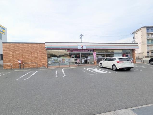コンビニ　セブン－イレブン防府開出西町店（コンビニ）まで183m