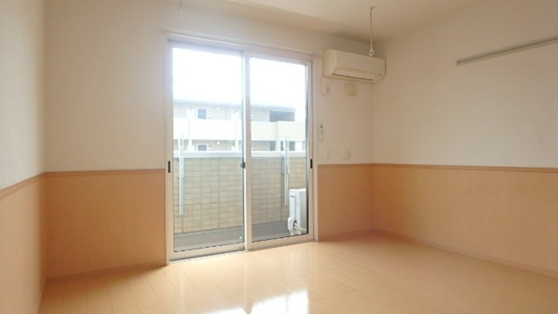 居室・リビング　図面と現状に相違がある場合には現状を優先