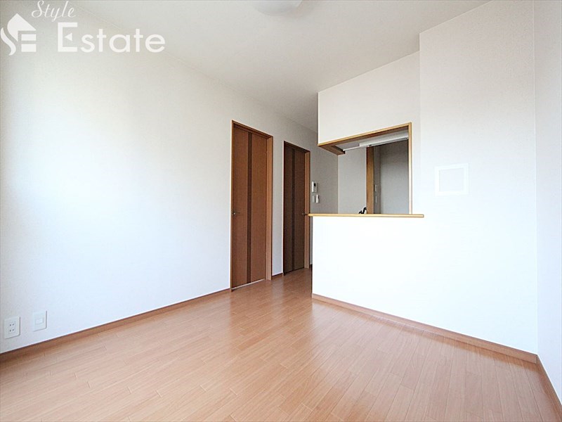 居室・リビング　内装