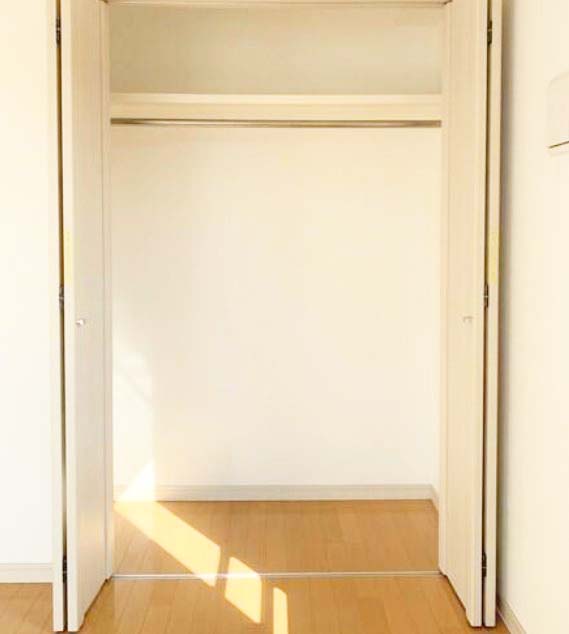 収納　★ハンガーラック付き、上部収納も有り★