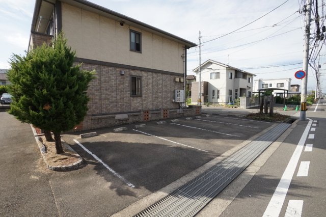 駐車場　駐車場