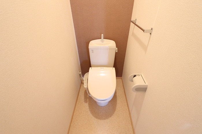 トイレ　温水洗浄暖房便座