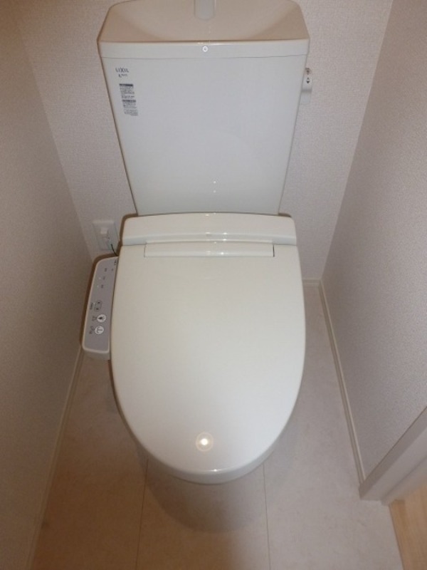 トイレ　図面と現状に相違がある場合には現状を優先