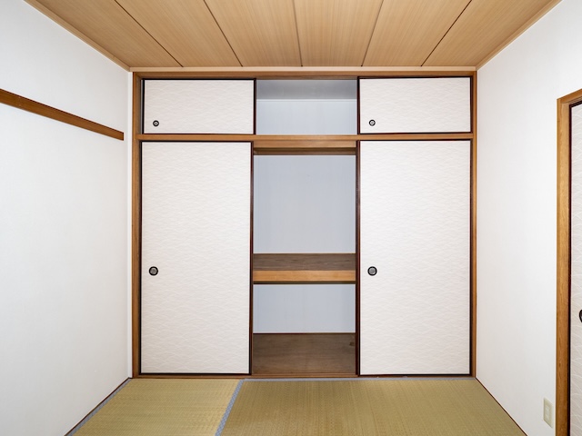 収納　和室の押入と天袋