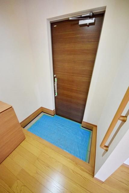 玄関　★築浅戸建賃貸！駐車場２台付き★