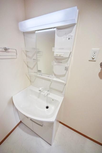 洗面設備　★別の棟参考写真★