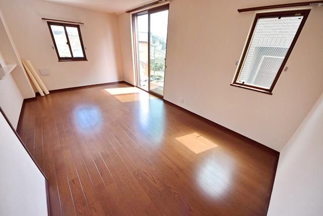 居室・リビング　★築浅戸建賃貸！駐車場２台付き★