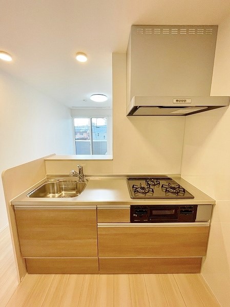キッチン　★システムキッチングリル付き/３口コンロ★