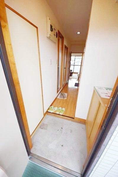 玄関　★玄関から居室の明るさが既に分かっちゃいますよね★