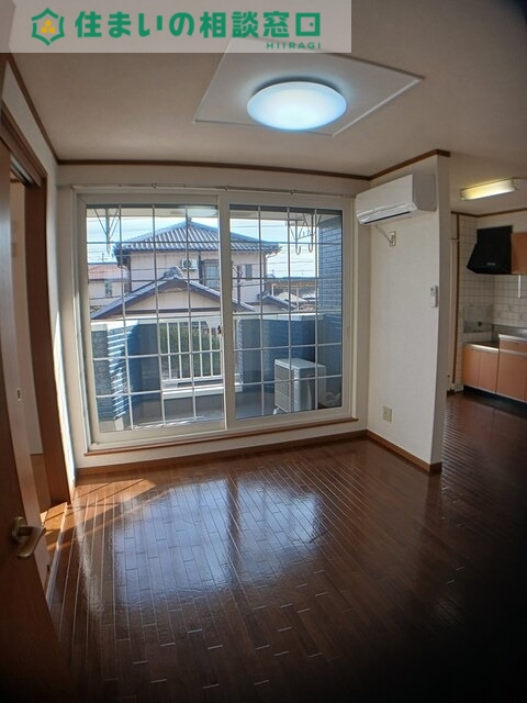 居室・リビング　同型