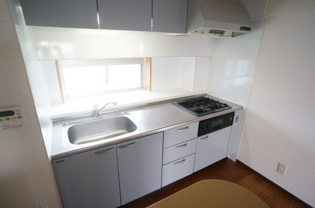 キッチン　参考、同建物・反転間取りの号室