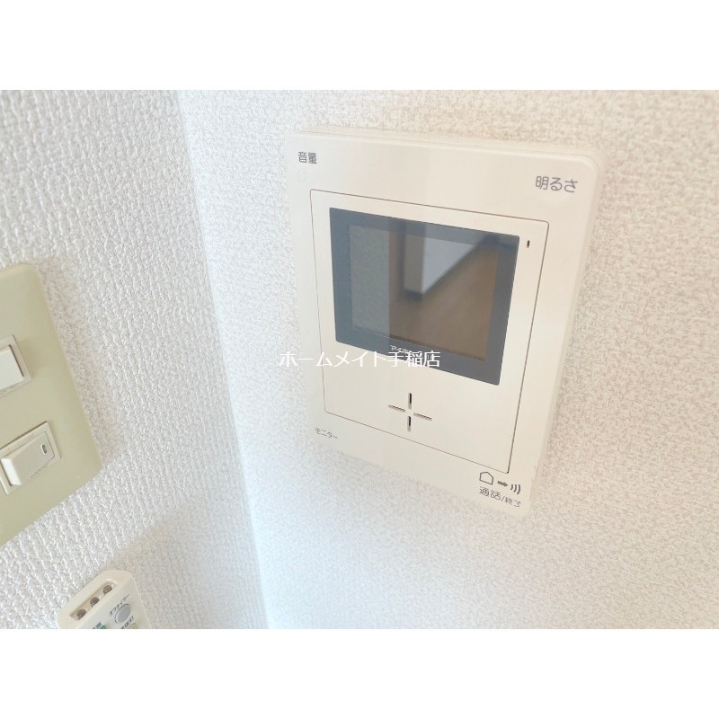 セキュリティ　モニター付きインターホン♪