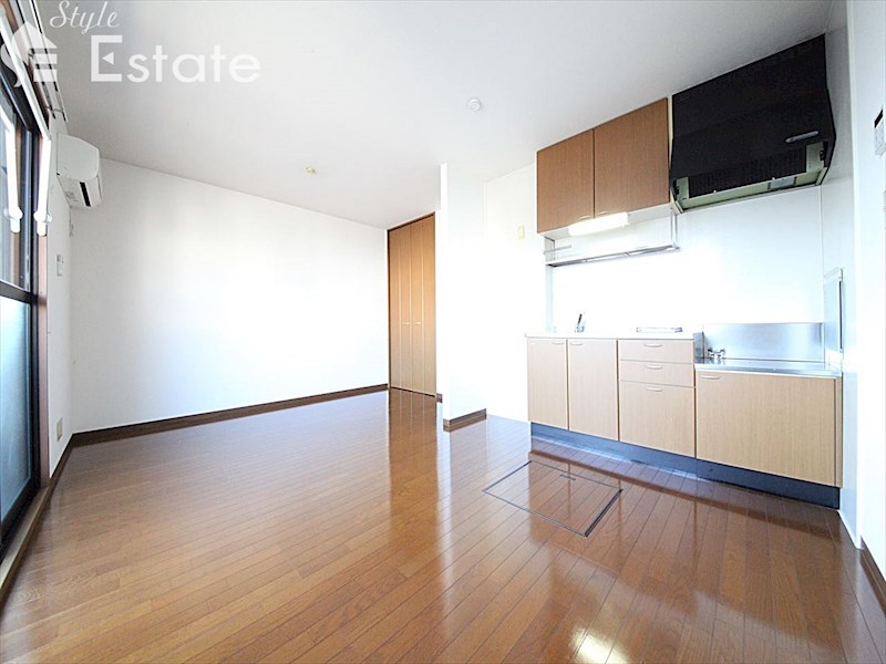 居室・リビング　内装