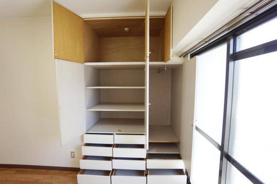 収納　クローゼット
