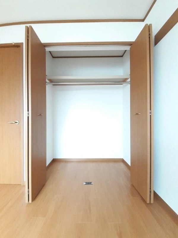 収納　図面と現状に相違がある場合には現状を優先