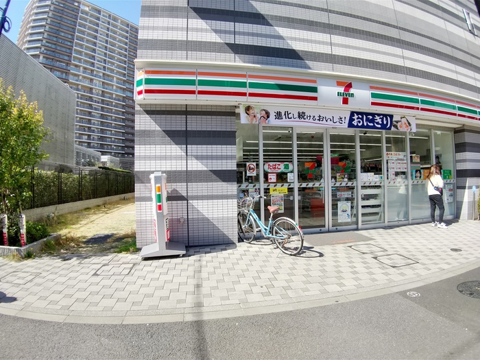 コンビニ　セブンイレブン豊洲1丁目店（コンビニ）まで78m