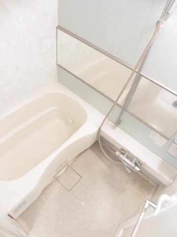 バス・シャワールーム　バス※別部屋参考写真